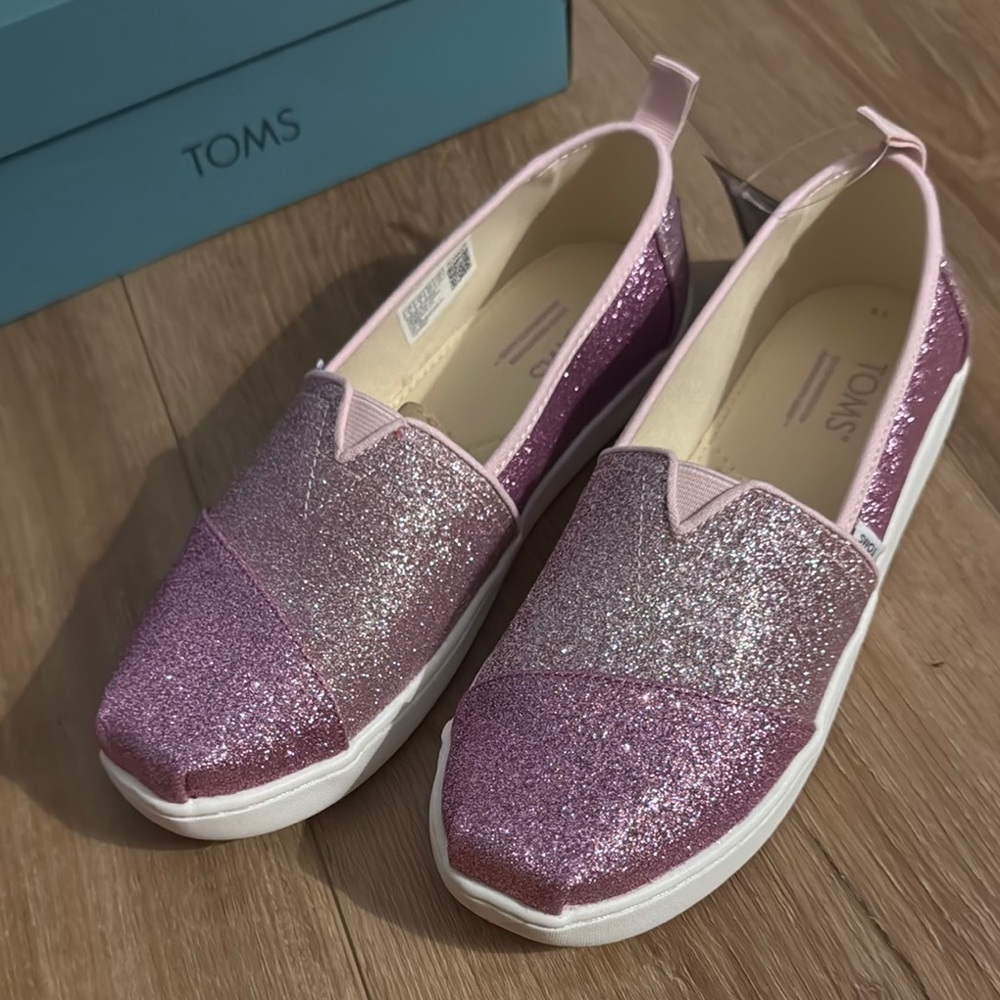 NEW TOMS Shimmering Pink Slip-Ons